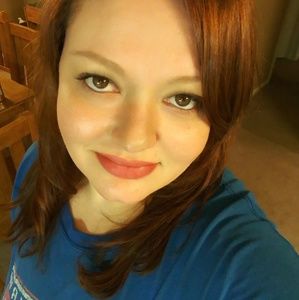 Meet your Posher, Lacey